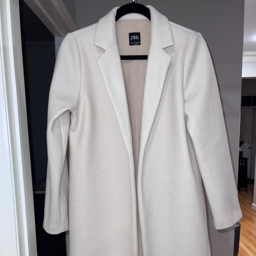 Zara - Womens Lapel Coat - Ecru - Size Medium